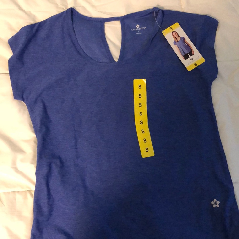 Women’s active top